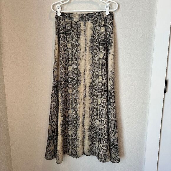 Jessica Simpson Tan & Black Reptile Print Flowy Boho Maxi Skirt - Size S - EUC - Picture 1 of 5